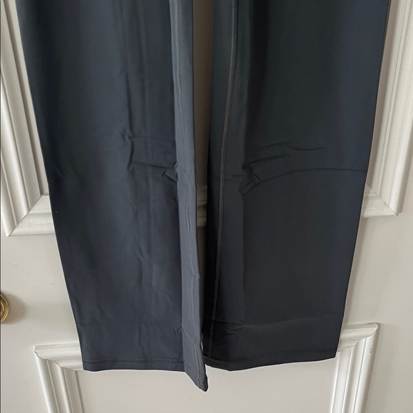 Athleta Elation Straight Leg Leggings - Picture 4 of 7